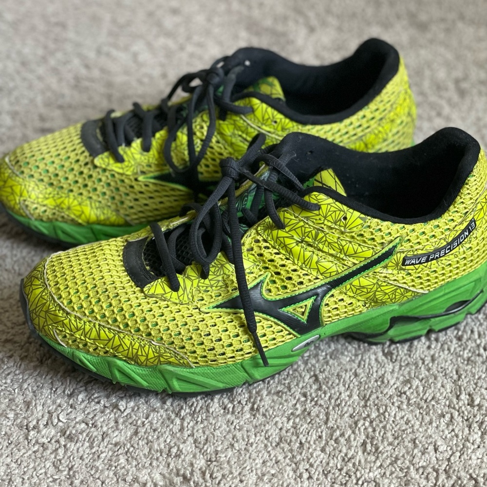 Mizuno Wave Precision 13 Men’s Sneakers